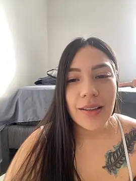 Latina vanessa online show from 10-17-25, 07:26