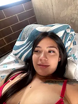 Latina vanessa online show from 03-20-26, 08:32