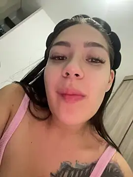 Latina vanessa online show from 10-08-25, 03:52