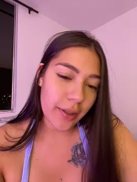 Latina vanessa online show from 03-22-25, 02:59