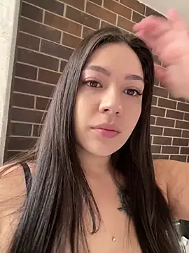 Latina vanessa online show from 03-22-26, 02:51