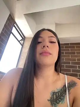 Latina vanessa online show from 03-21-26, 06:56