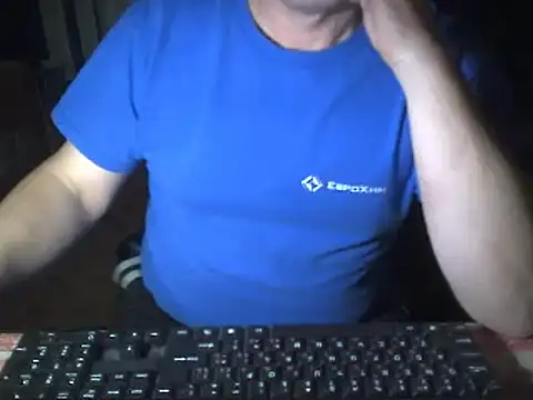 Snapshot of vlad196868 chatting on 02-14-25, 04:31 vlad196868 online show from 02-14-25, 04:31