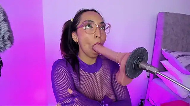 Leticia brownn1 online show from 03-24-26, 08:09