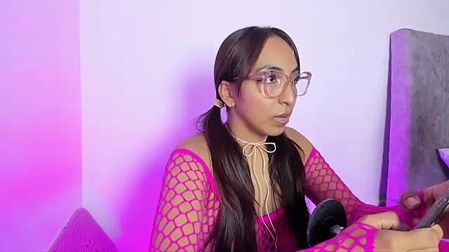 Leticia brownn1 online show from 03-20-26, 07:15