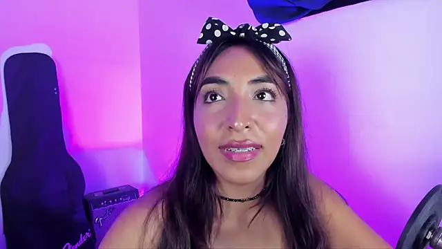 Leticia brownn1 online show from 03-17-25, 06:00