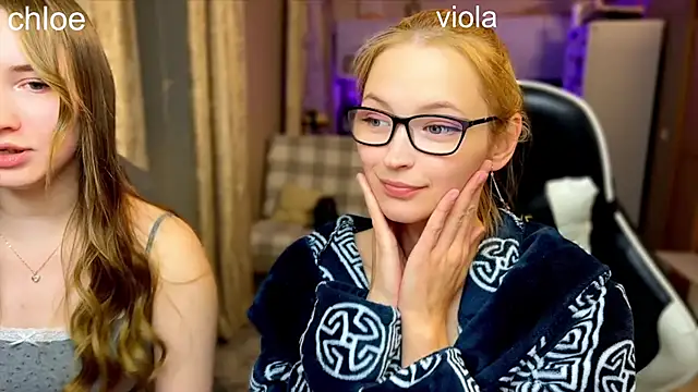 ChloeMillerMeow online show from 10-03-25, 10:33