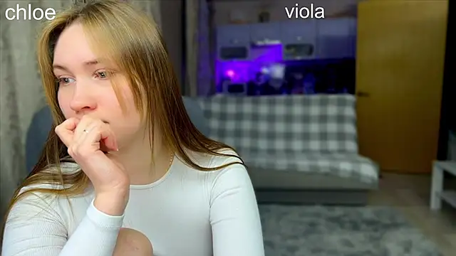 ChloeMillerMeow online show from 10-17-25, 07:04