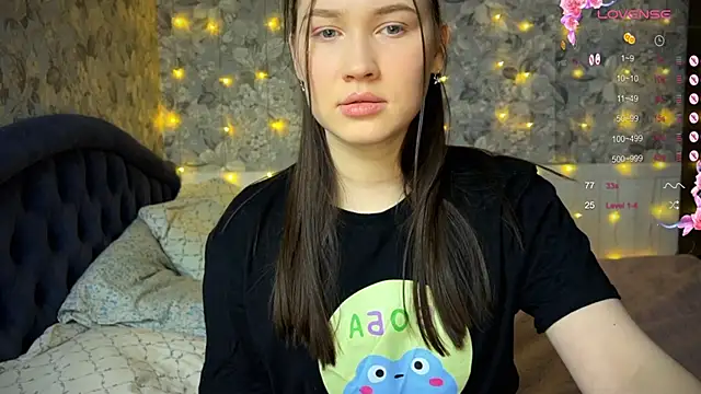 ChloeMillerMeow online show from 02-26-25, 05:10