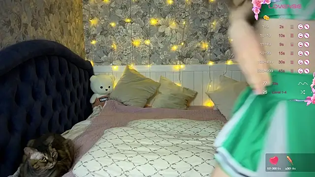 ChloeMillerMeow online show from 02-25-25, 07:49