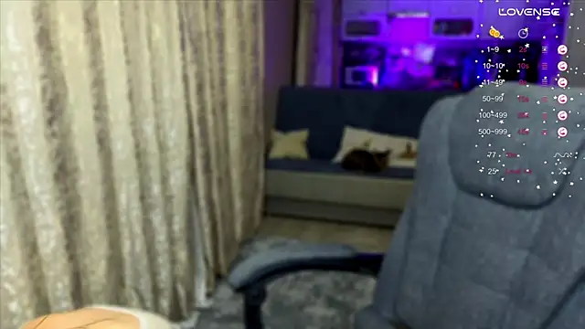 ChloeMillerMeow online show from 09-21-25, 07:41