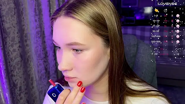 ChloeMillerMeow online show from 12-04-25, 09:36