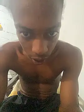 Larry-n-clouds online show from 01-10-26, 06:47