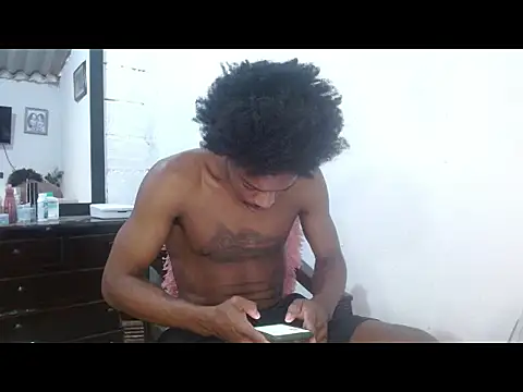 Larry-n-clouds online show from 05-20-26, 05:10