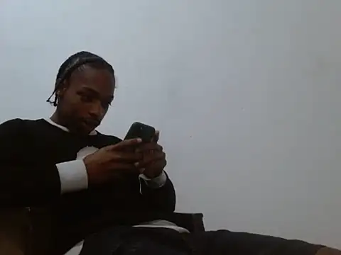 Larry-n-clouds online show from 02-10-26, 04:50