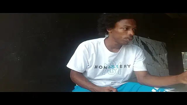 Larry-n-clouds online show from 07-31-26, 07:33