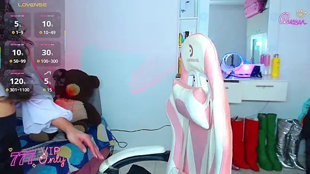 camila hootie online show from 04-06-26, 08:32