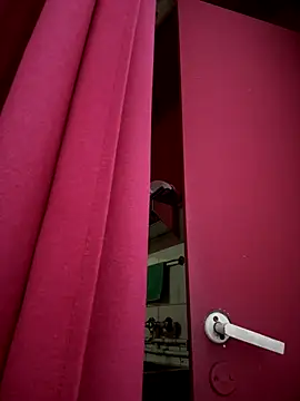 Asianpie  online show from 09-26-25, 01:01