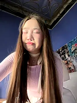 Asianpie  online show from 09-25-25, 12:05