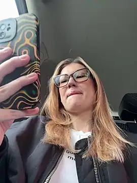 RinaCat online show from 09-22-25, 04:18