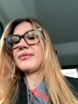 RinaCat online show from 09-29-25, 05:25