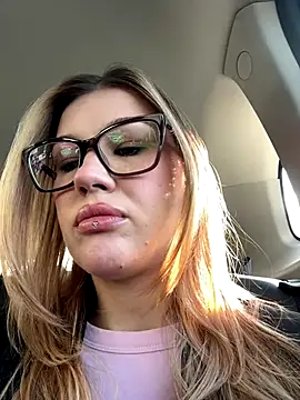 RinaCat online show from 09-30-25, 05:24