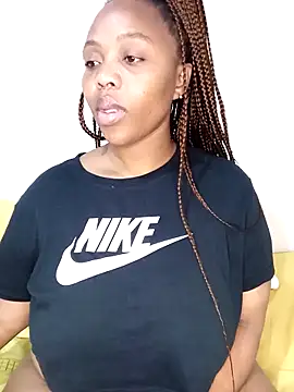 Snapshot of IceBellaCane313 chatting on 02-07-26, 04:20 IceBellaCane313 online show from 02-07-26, 04:20