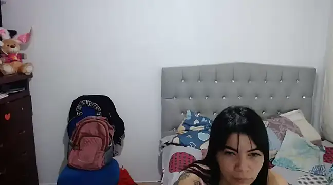 Snapshot of Georgina_Copper chatting on 02-15-25, 02:15 Georgina Copper online show from 02-15-25, 02:15