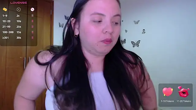 Snapshot of Sarahros1 chatting on 01-10-25, 02:57 Sarahros1 online show from 01-10-25, 02:57