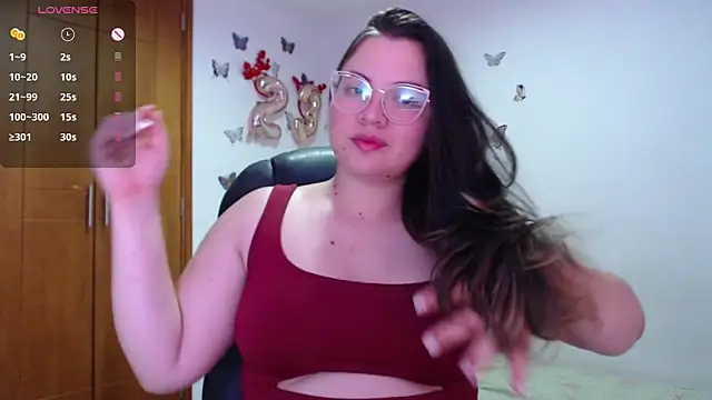 Snapshot of Sarahros1 chatting on 01-06-25, 12:37 Sarahros1 online show from 01-06-25, 12:37