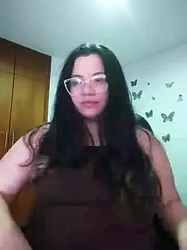 Snapshot of Sarahros1 chatting on 01-29-25, 02:19 Sarahros1 online show from 01-29-25, 02:19