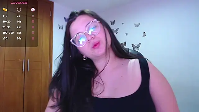 Snapshot of Sarahros1 chatting on 01-14-25, 06:34 Sarahros1 online show from 01-14-25, 06:34