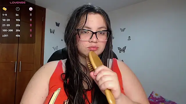 Snapshot of Sarahros1 chatting on 09-11-25, 04:12 Sarahros1 online show from 09-11-25, 04:12