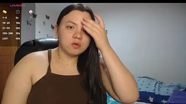 Sarahros1 online show from 12-22-25, 11:05