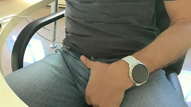 alessandroman2114 online show from 09-19-25, 10:30