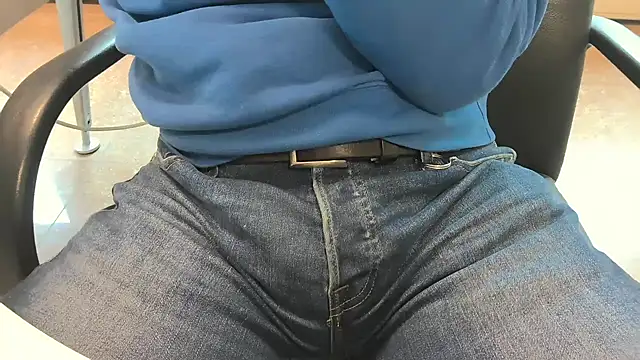 alessandroman2114 online show from 05-13-26, 10:22