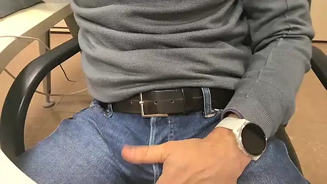 alessandroman2114 online show from 02-09-26, 05:11