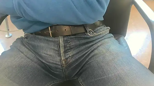 alessandroman2114 online show from 03-25-26, 11:20