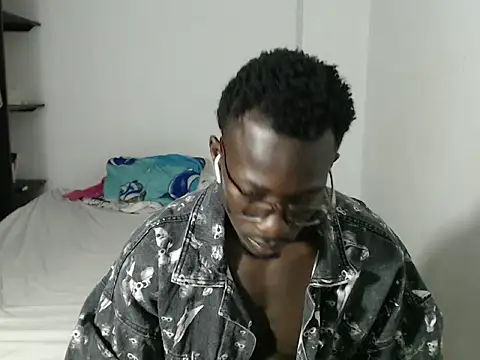 Snapshot of _Lowmaypalacios chatting on 03-20-26, 01:12 Lowmaypalacios online show from 03-20-26, 01:12