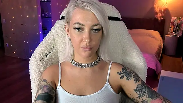 tykioty Miley online show from 11-08-25, 11:03