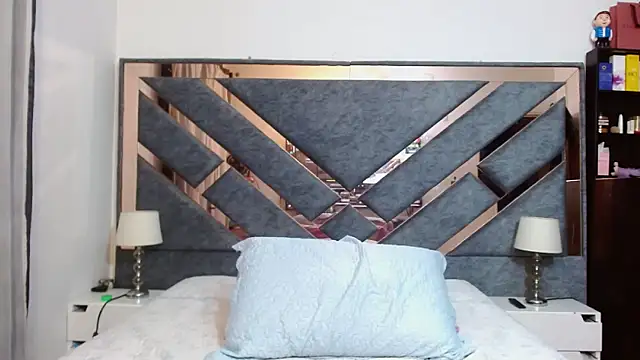 KarlaTesg online show from 12-02-25, 10:39