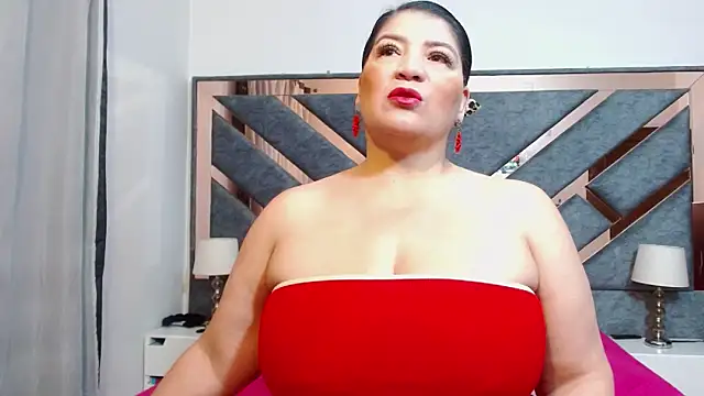 KarlaTesg online show from 11-11-25, 09:04