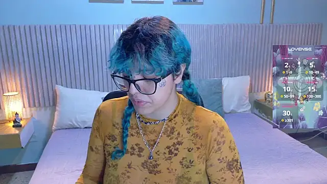 Eli666uwu online show from 04-02-26, 10:44