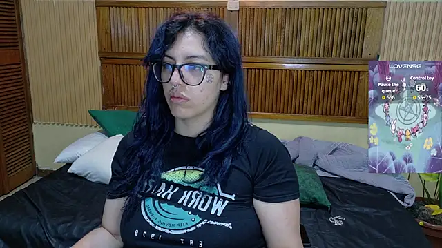 Eli666uwu online show from 04-24-26, 10:17