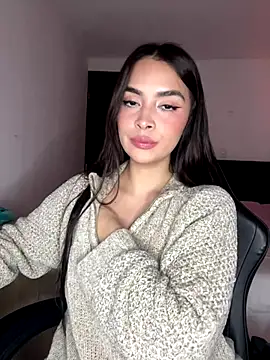Snapshot of soy_paulina chatting on 10-11-25, 05:30 soy paulina online show from 10-11-25, 05:30