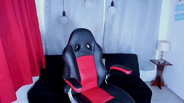 Snapshot of stacie__rouse chatting on 02-18-25, 06:48 stacie rouse online show from 02-18-25, 06:48