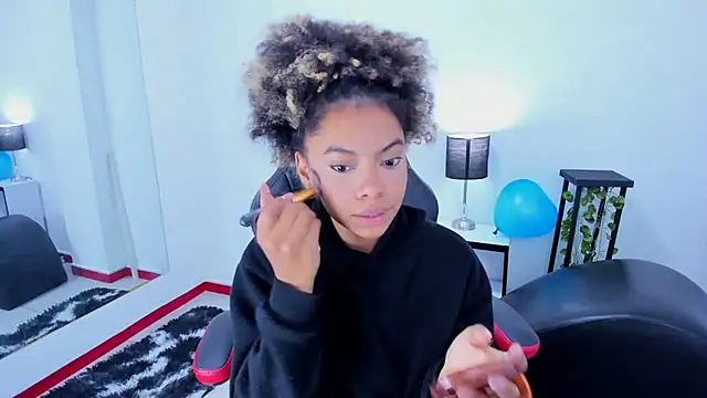 Snapshot of stacie__rouse chatting on 02-05-25, 03:55 stacie rouse online show from 02-05-25, 03:55