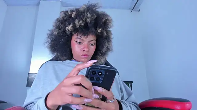 Snapshot of stacie__rouse chatting on 03-04-25, 07:41 stacie rouse online show from 03-04-25, 07:41