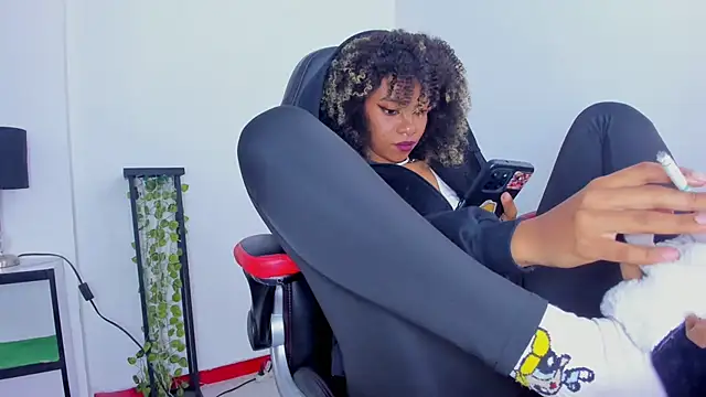 Snapshot of stacie__rouse chatting on 03-18-25, 09:56 stacie rouse online show from 03-18-25, 09:56