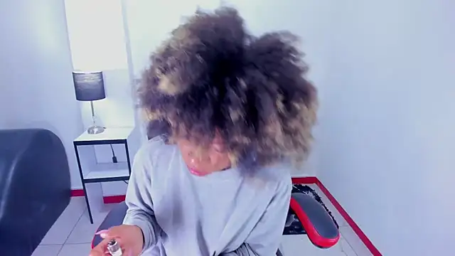 Snapshot of stacie__rouse chatting on 03-04-25, 04:38 stacie rouse online show from 03-04-25, 04:38